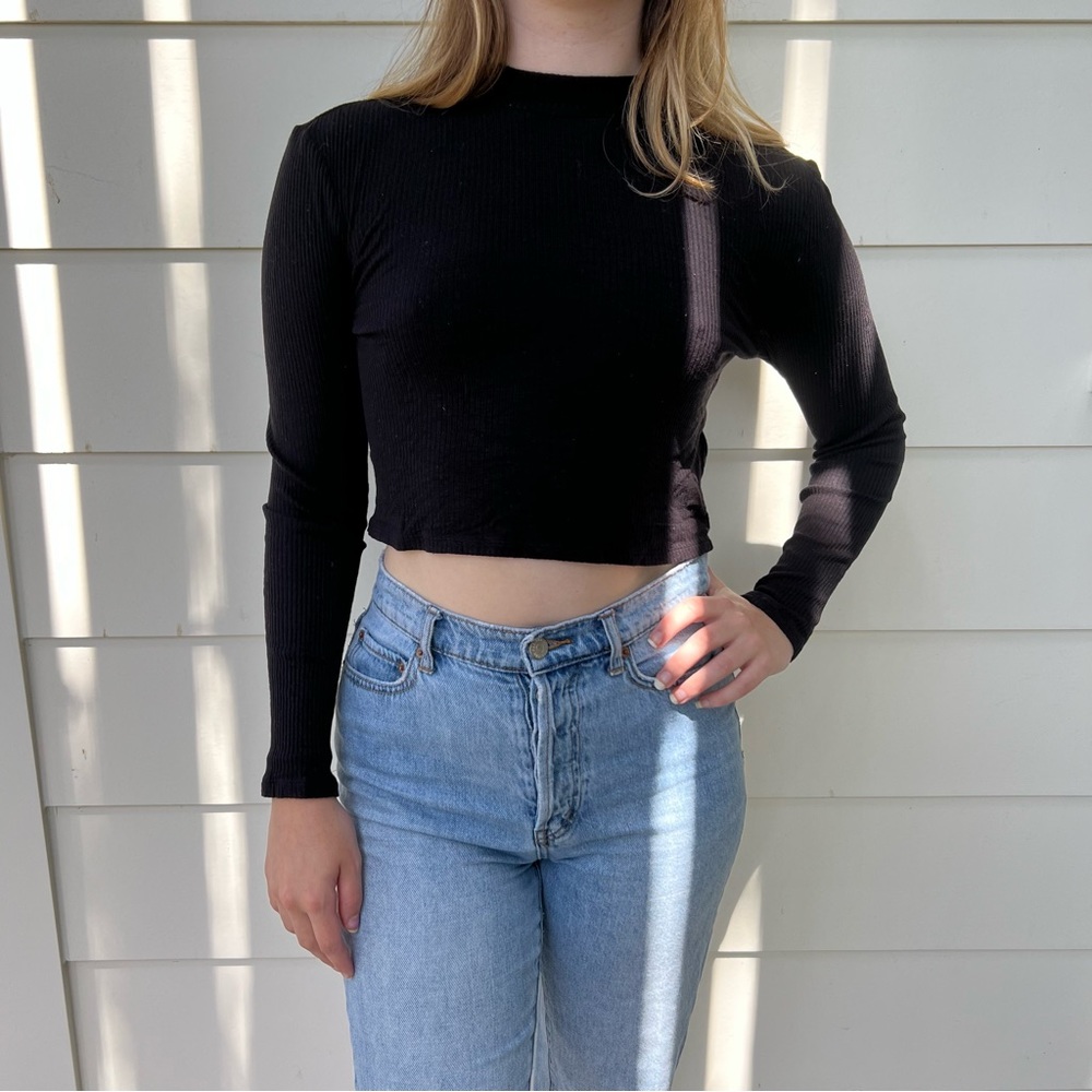 Black cropped mock neck long sleeve